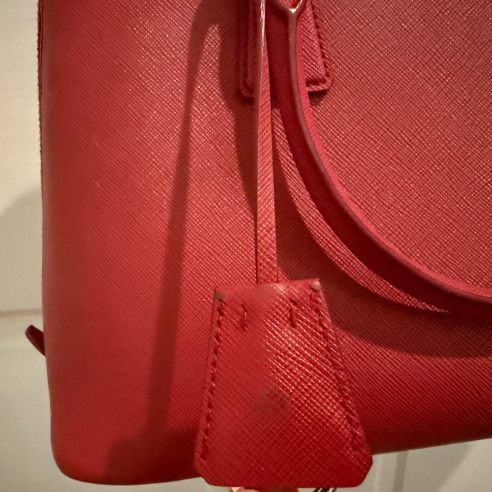 ✨HP✨ Prada Saffiano Leather Promenade - Picture 5 of 9